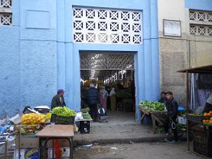 1441 la sortie du marche rue docteur poly 